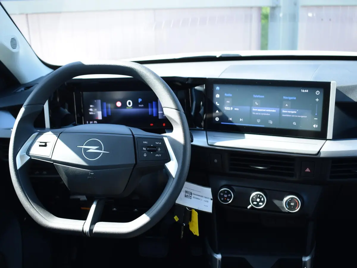 Edition 44 kWh | CARPLAY | CAMERA + SENSOREN | 3-FASE 11KW
