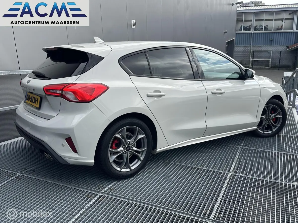 1.5 EcoBoost ST LINE