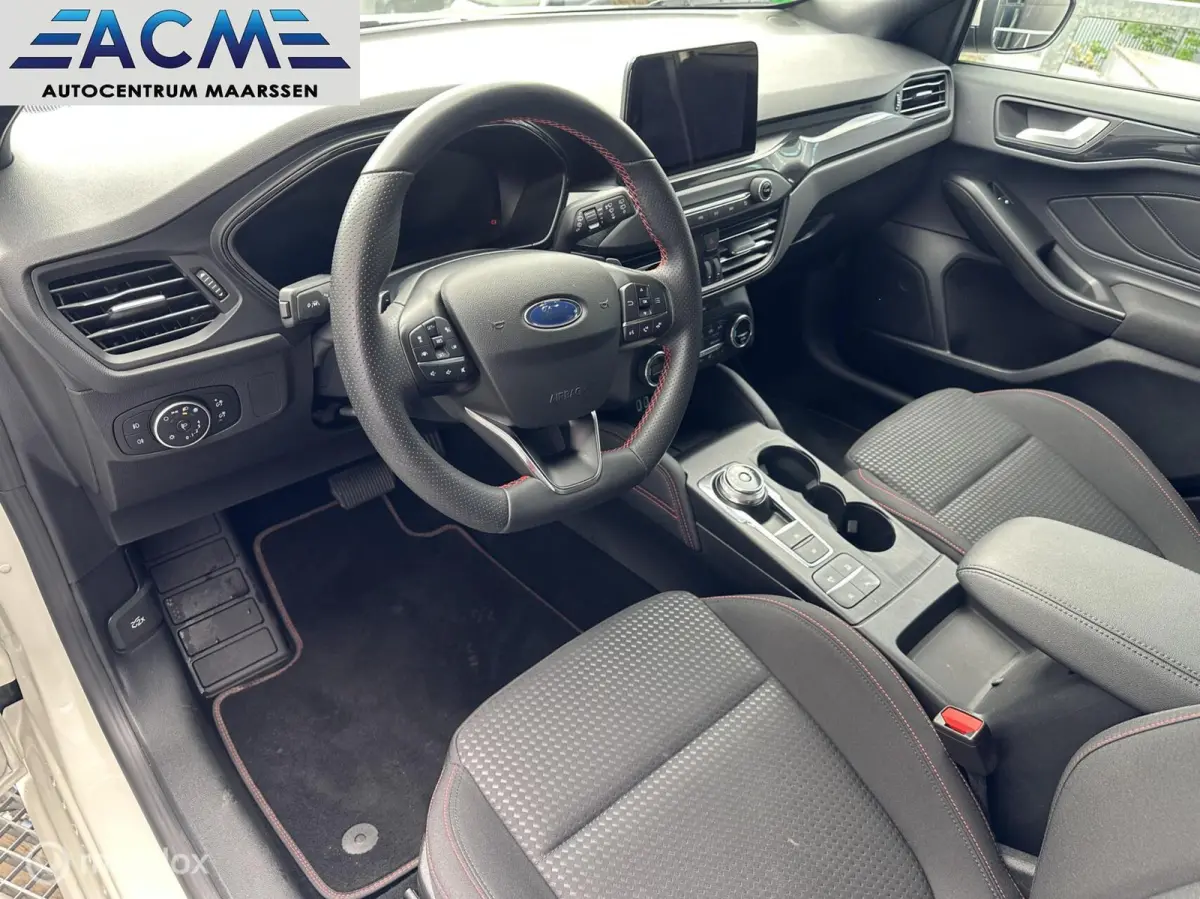 1.5 EcoBoost ST LINE