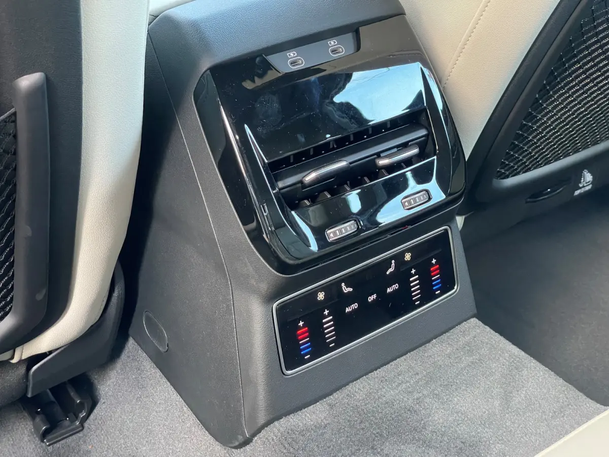 Advanced edition | Adaptive cruise control | Airconditioning 4-zones | Audi sound system