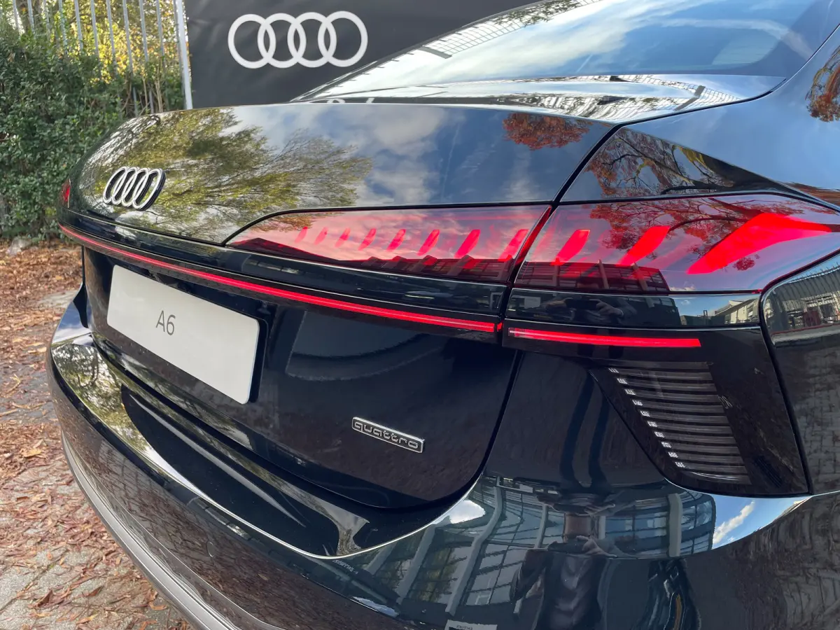 Advanced edition | Adaptive cruise control | Airconditioning 4-zones | Audi sound system
