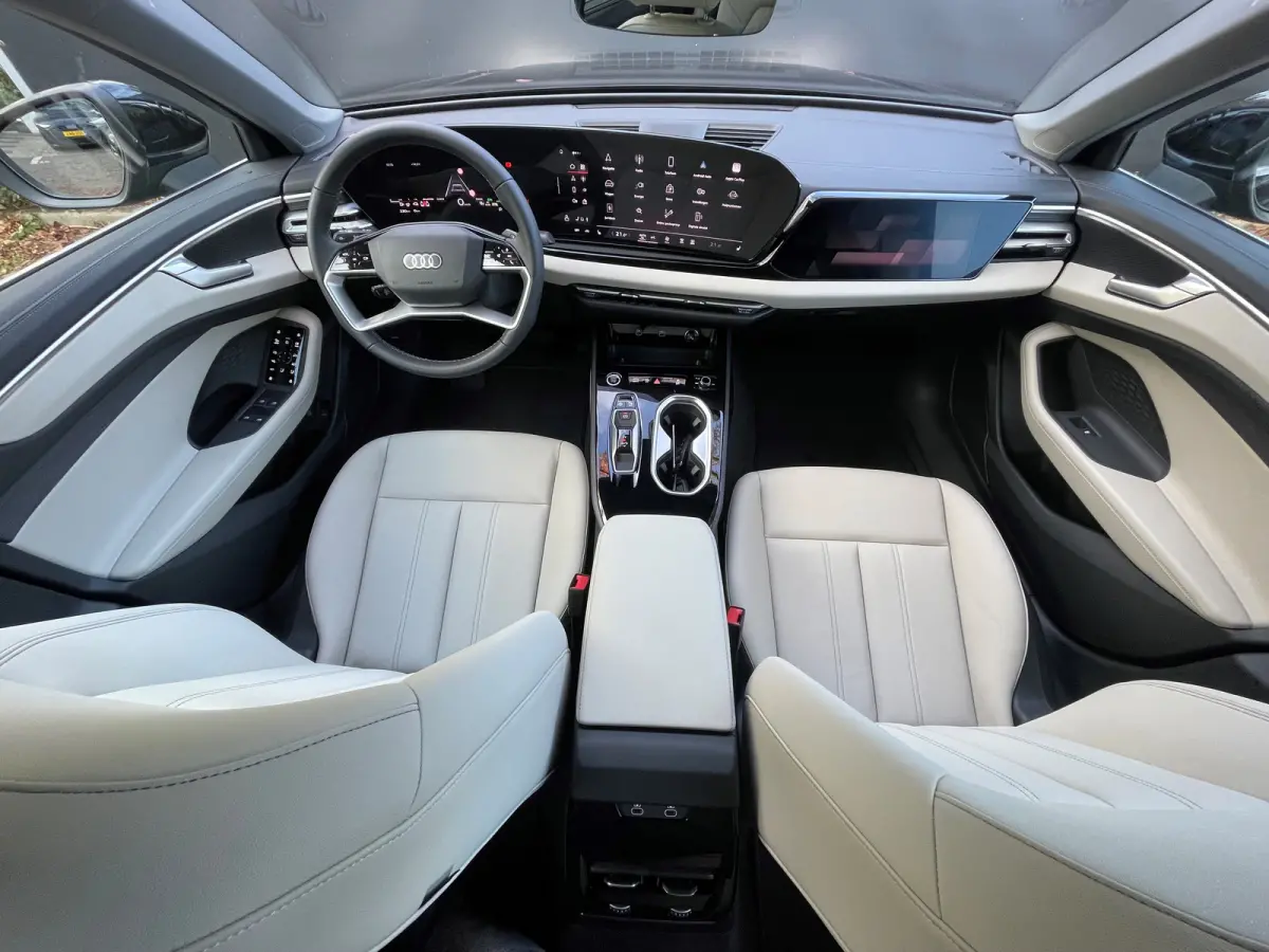 Advanced edition | Adaptive cruise control | Airconditioning 4-zones | Audi sound system