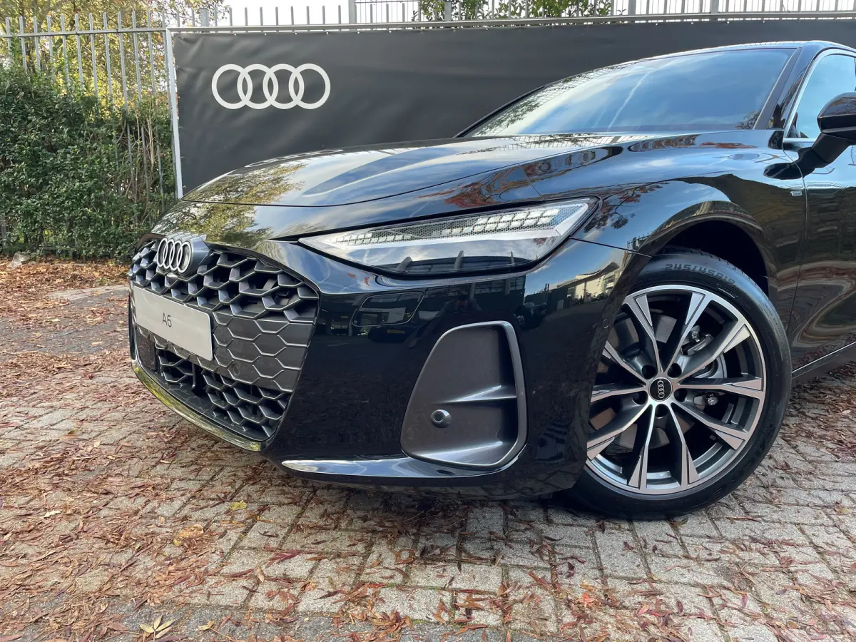 Advanced edition | Adaptive cruise control | Airconditioning 4-zones | Audi sound system