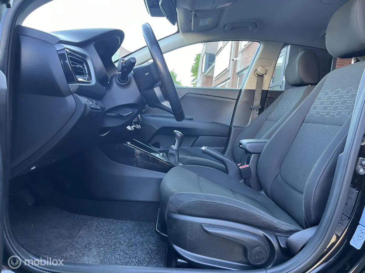 1.0 T-GDi MHEV DynamicLine CRUISE*CAMERA*NAVI*PDC*