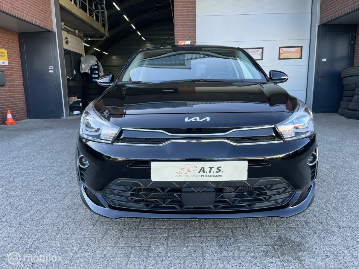 1.0 T-GDi MHEV DynamicLine CRUISE*CAMERA*NAVI*PDC*
