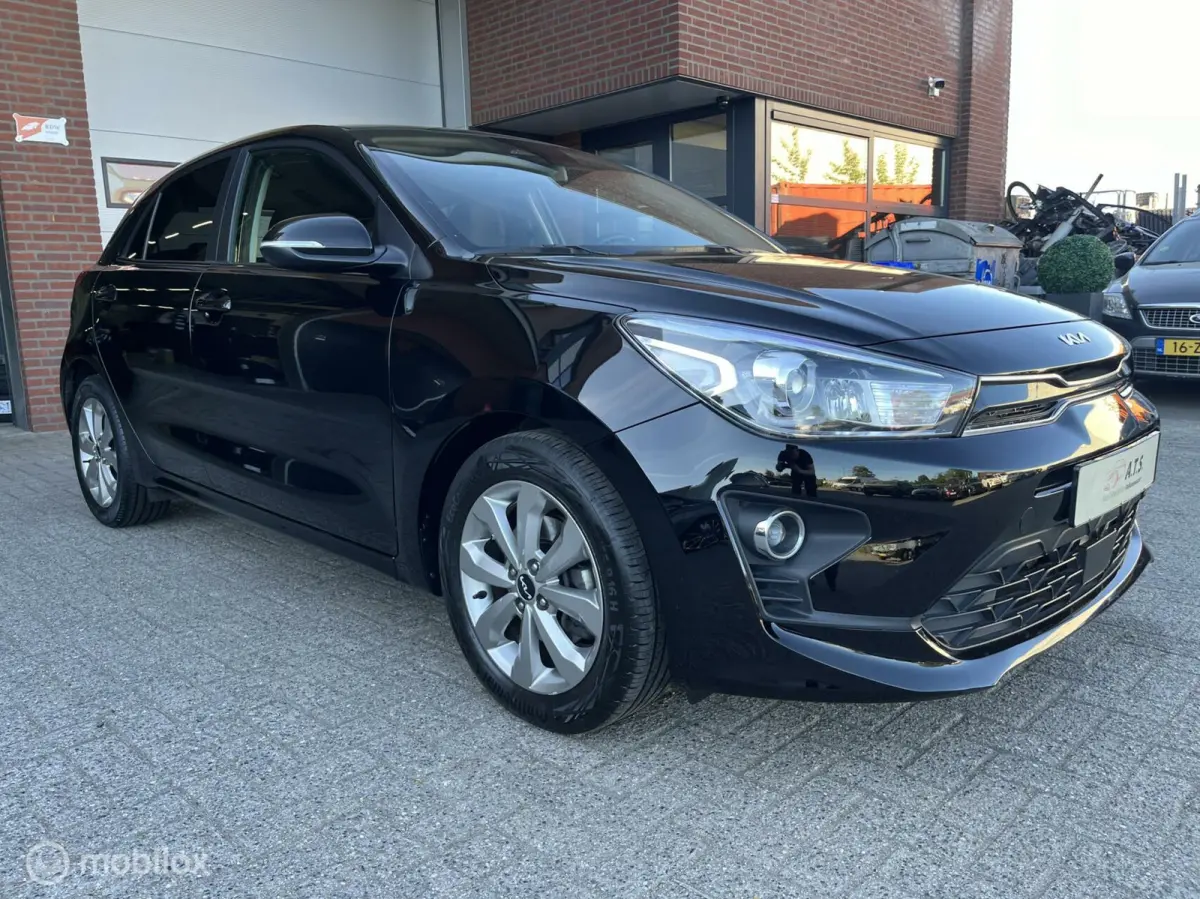 1.0 T-GDi MHEV DynamicLine CRUISE*CAMERA*NAVI*PDC*