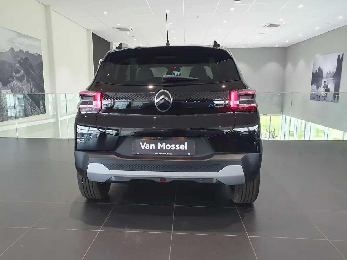 Max 113pk 44 kWh Climate Control | Full Map Navigatie | Apple Carplay / Android Auto | Camera | Parkeersensoren | Bekleding Half Leder | Direct uit Voorraad Leverbaar!