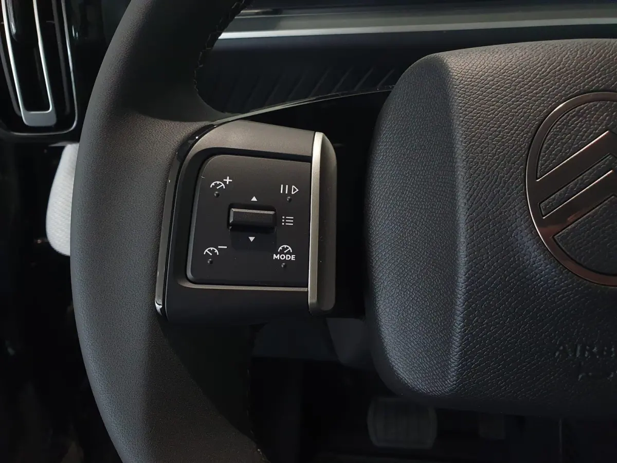 Max 113pk 44 kWh Climate Control | Full Map Navigatie | Apple Carplay / Android Auto | Camera | Parkeersensoren | Bekleding Half Leder | Direct uit Voorraad Leverbaar!