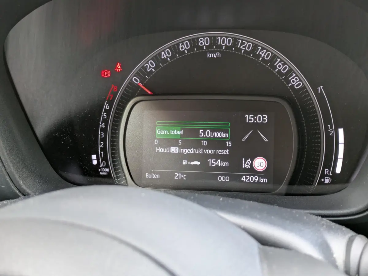 1.0 VVT-i MT Active|Adapt.Cruise|Camera|Climate-Control|Apple-Carplay/Android-Auto|Stoelverwarming