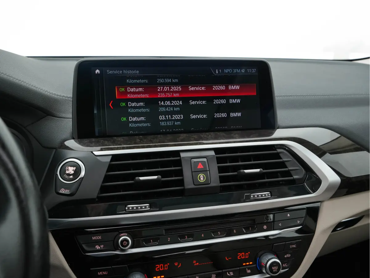 xDrive30d High Executive Luxury-Line Aut. *PANO | HEAD-UP | LEATHER | FULL-LED | NAVI-FULLMAP | HEATED-SPORT-SEATS | MEMORY-PACK | CAMERA | ECC | HIFI-AUDIO | PDC | CRUISE | TOWBAR |  19''AL