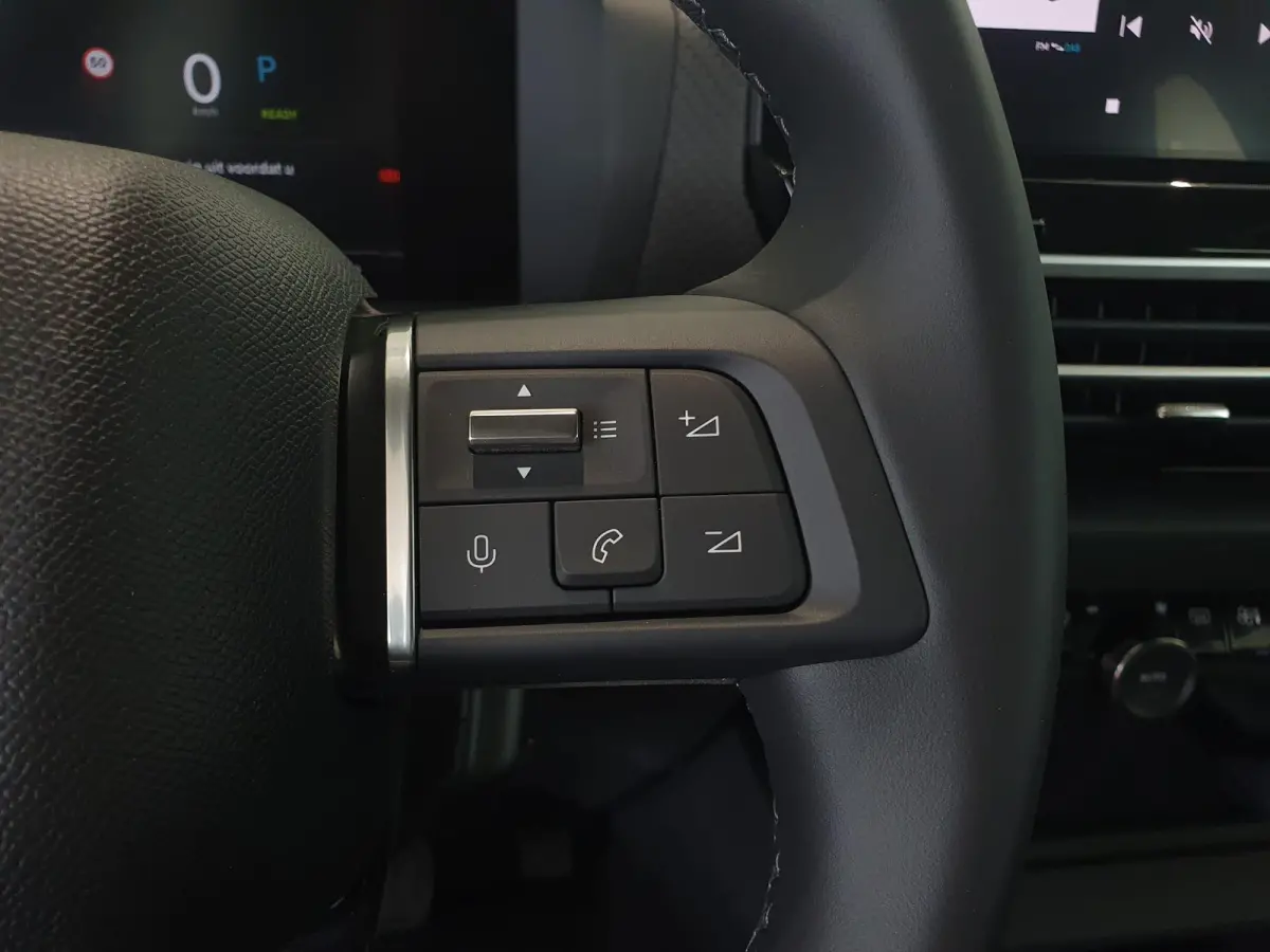 Business 156pk Extended range 54 kWh Climate Control | Verwarmde Voorstoelen | Voorruit Verwarmd | Full Map Navigatie | Apple Carplay / Android Auto | Bekleding Half Leder | Direct uit Voorr