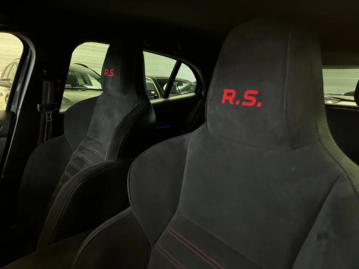1.8 TCe 280 RS Alcantara, Head-up display