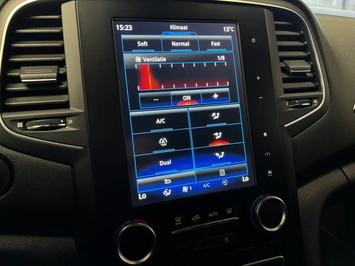 1.8 TCe 280 RS Alcantara, Head-up display