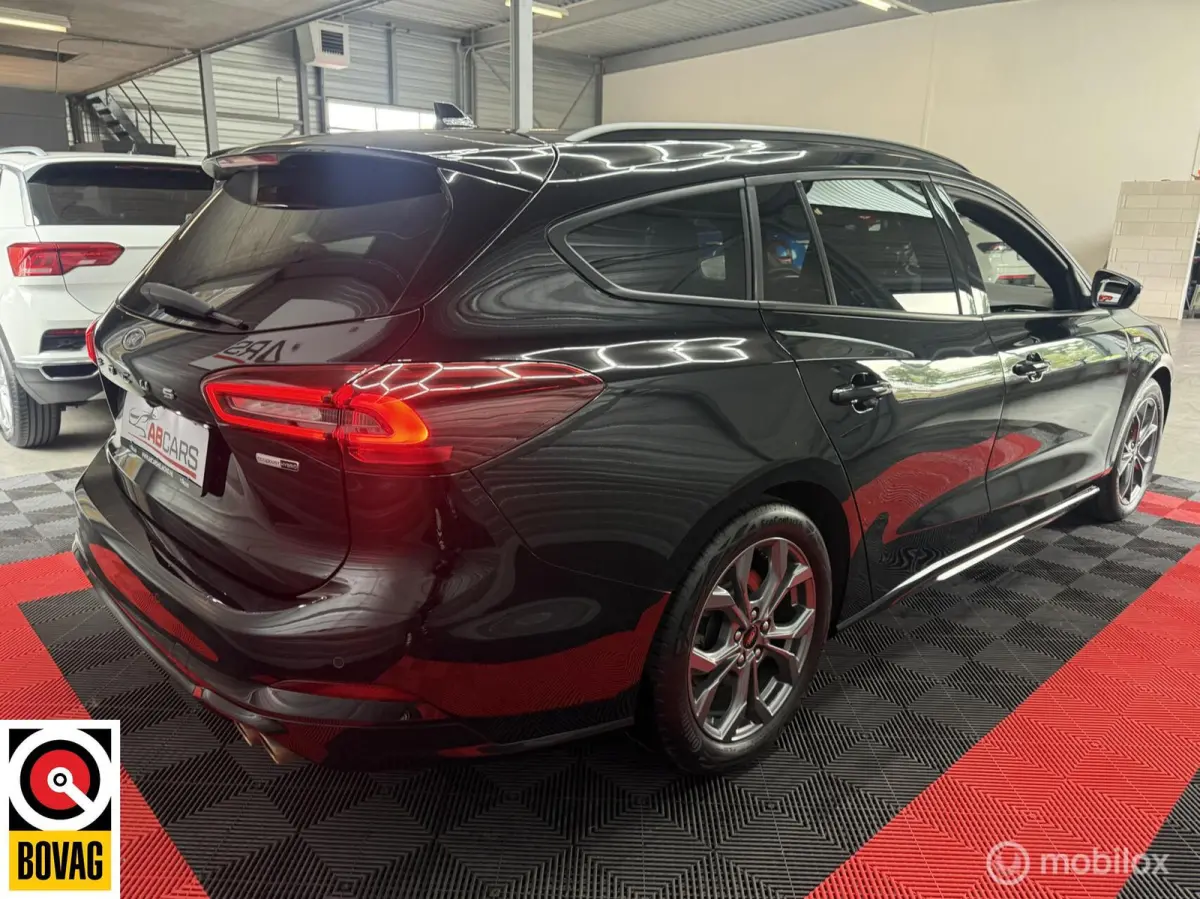 1.0 EcoBoost Hybrid ST Line Style