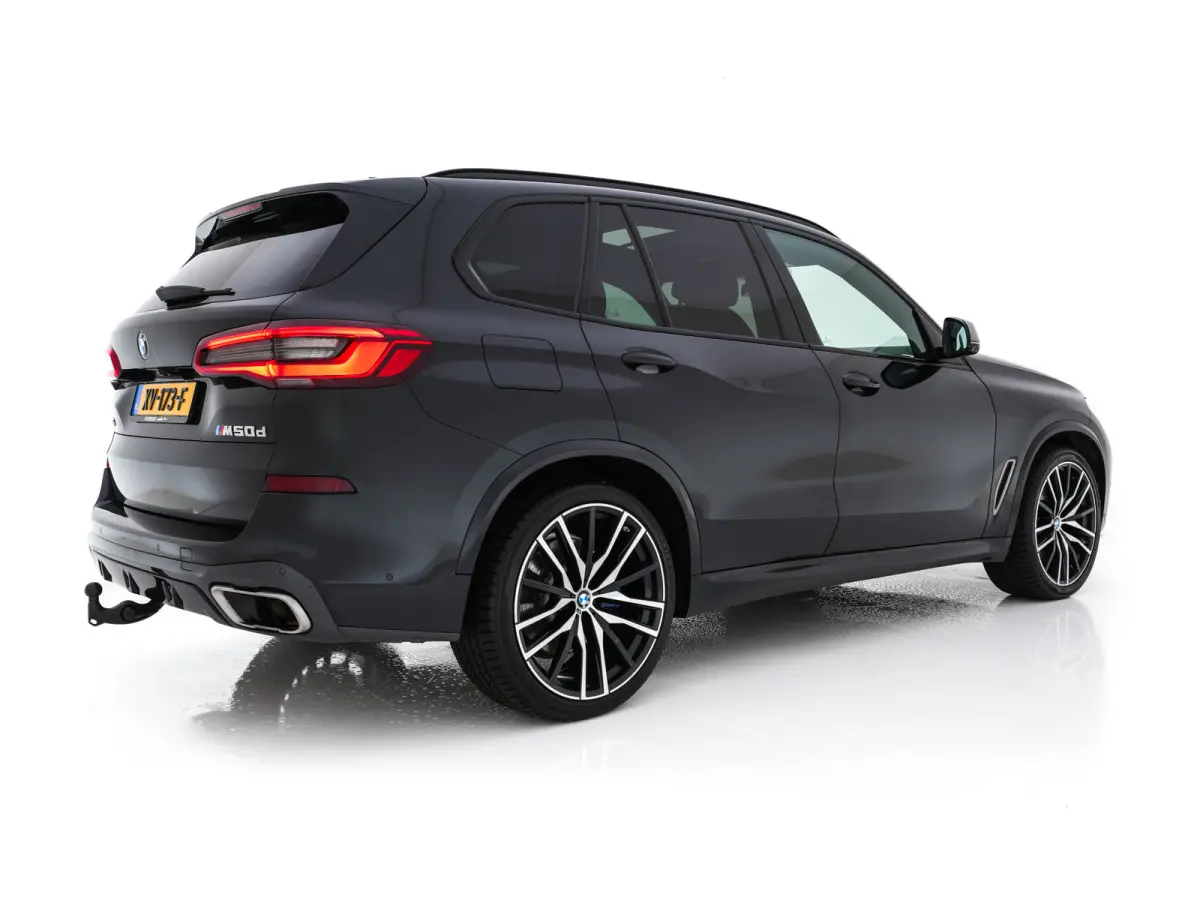 M50d High Executive M-Sportpack Aut. *PANO | HEAD-UP | DESIGN-LEATHER | LASER-LIGHT | TOP-VIEW | HARMAN/KARDON | MEMORY-PACK | DIGI-COCKPIT | DAB+ | HEATED-COMFORTSEATS | NAVI-FULLMAP | KEYL