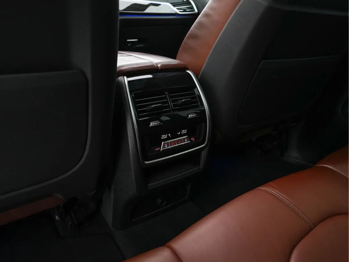 M50d High Executive M-Sportpack Aut. *PANO | HEAD-UP | DESIGN-LEATHER | LASER-LIGHT | TOP-VIEW | HARMAN/KARDON | MEMORY-PACK | DIGI-COCKPIT | DAB+ | HEATED-COMFORTSEATS | NAVI-FULLMAP | KEYL