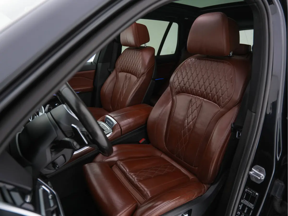 M50d High Executive M-Sportpack Aut. *PANO | HEAD-UP | DESIGN-LEATHER | LASER-LIGHT | TOP-VIEW | HARMAN/KARDON | MEMORY-PACK | DIGI-COCKPIT | DAB+ | HEATED-COMFORTSEATS | NAVI-FULLMAP | KEYL
