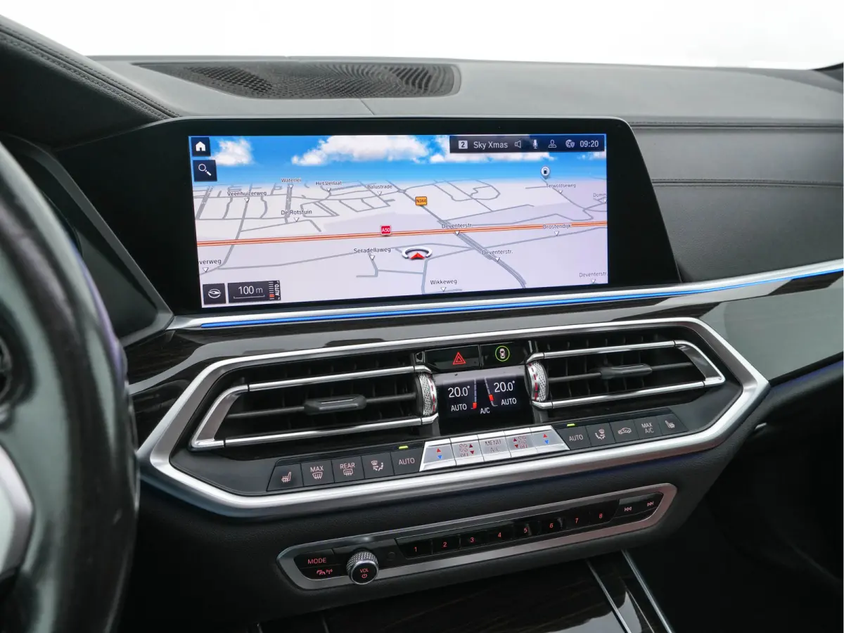 M50d High Executive M-Sportpack Aut. *PANO | HEAD-UP | DESIGN-LEATHER | LASER-LIGHT | TOP-VIEW | HARMAN/KARDON | MEMORY-PACK | DIGI-COCKPIT | DAB+ | HEATED-COMFORTSEATS | NAVI-FULLMAP | KEYL