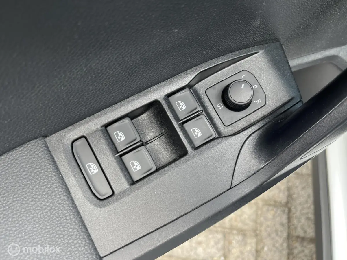 1.0 TSI Style Business Intense Plus*NAVI*CRUISE*