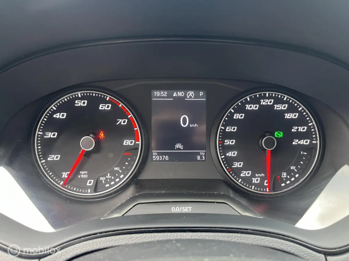 1.0 TSI Style Business Intense Plus*NAVI*CRUISE*
