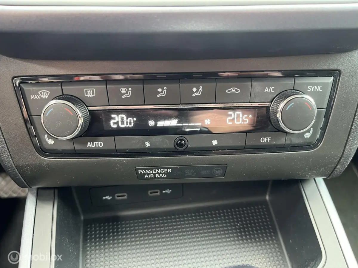 1.0 TSI Style Business Intense Plus*NAVI*CRUISE*