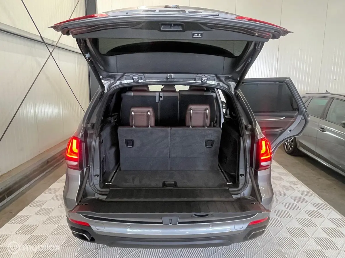 xDrive50i High Executive | NAP | 7 persoons | 449PK