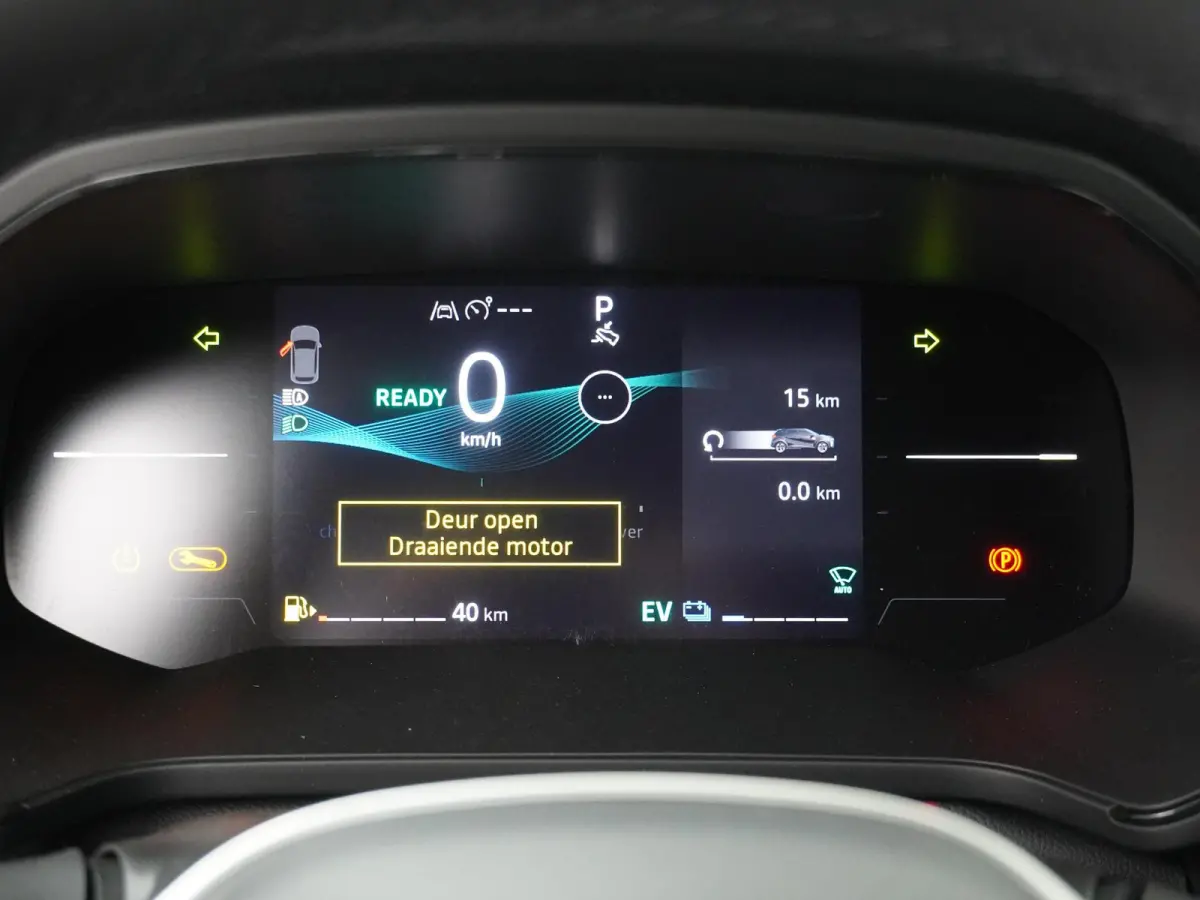 1.8 HEV AT Intense | Parkeercamera | Stoelverw. | Apple Carplay/Android Auto |