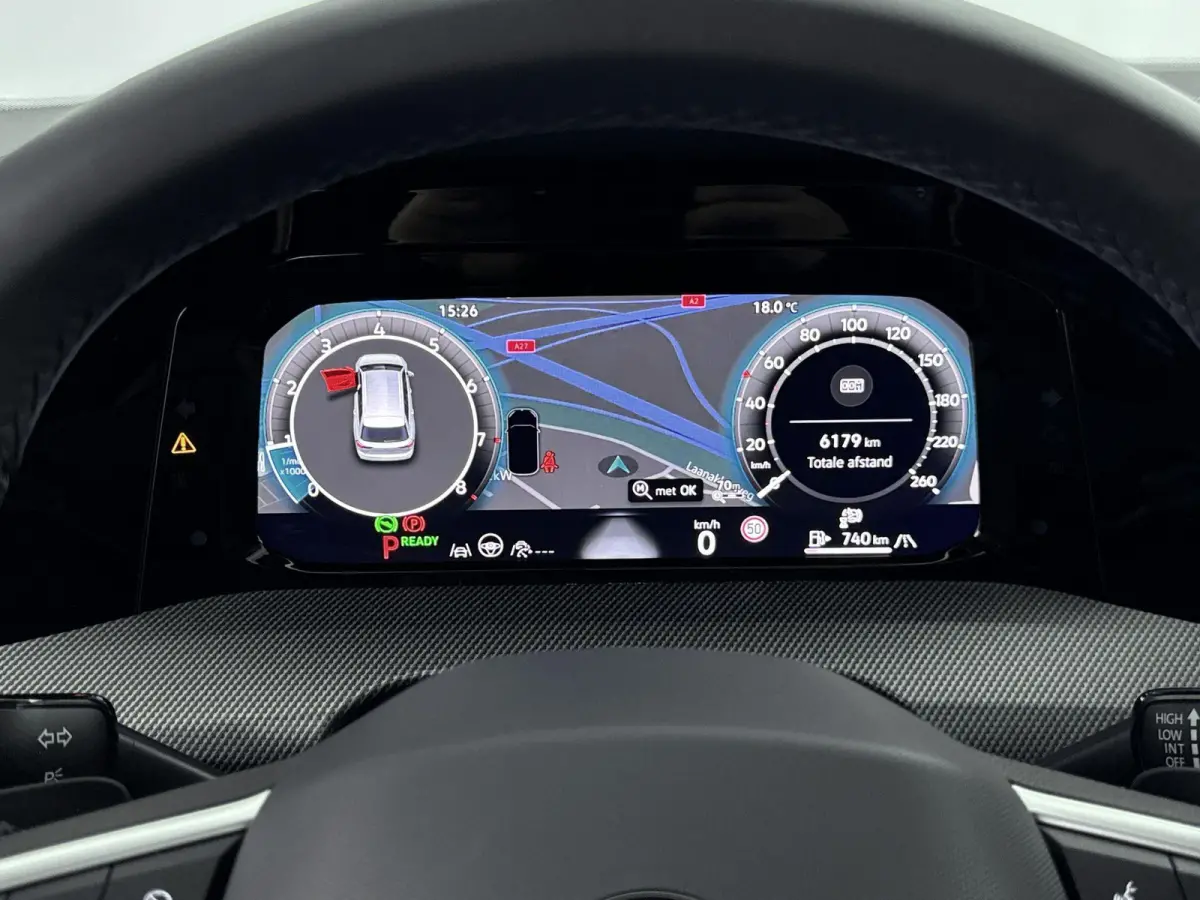 1.5 eTSI R-Line Edition | Panoramadak | Black Style Pakket | 19" Lichtmetalen Velgen | Elektrische Achterklep | Stoelverwarming | Carplay | 360 Camera | LED Matrix | all weather banden |