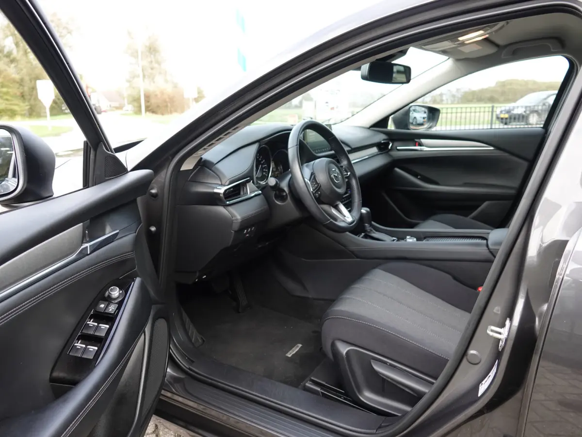 2.0 SkyActiv-G 165PK Comfort AUTOM. | HUD | NAVI | DODE HOEK | ECC | ACC