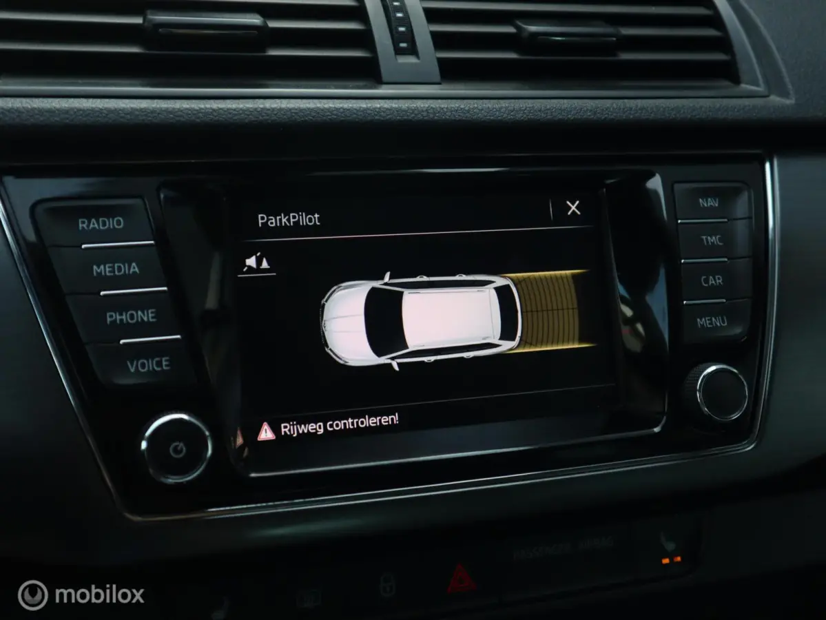 TSI 95 PK B Edition Navigatie|Stoelverw|PDC V+A|Cruise|Carplay|DAB|DonkerGlas|16''LMV