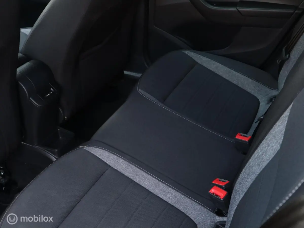 TSI 95 PK B Edition Navigatie|Stoelverw|PDC V+A|Cruise|Carplay|DAB|DonkerGlas|16''LMV