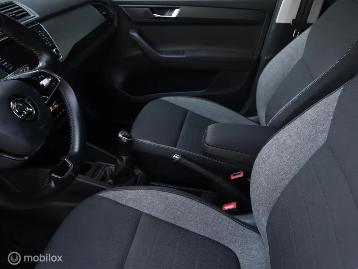 TSI 95 PK B Edition Navigatie|Stoelverw|PDC V+A|Cruise|Carplay|DAB|DonkerGlas|16''LMV
