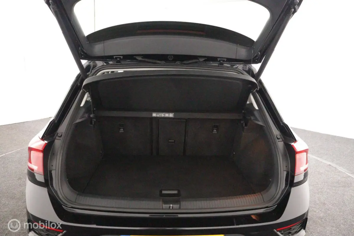 1.5 TSI 150 Pk Sport| DSG Automaat | Standkachel | Elec. achterklep | Stoel verwarming | Michelin all seasons | DEALER-STAAT
