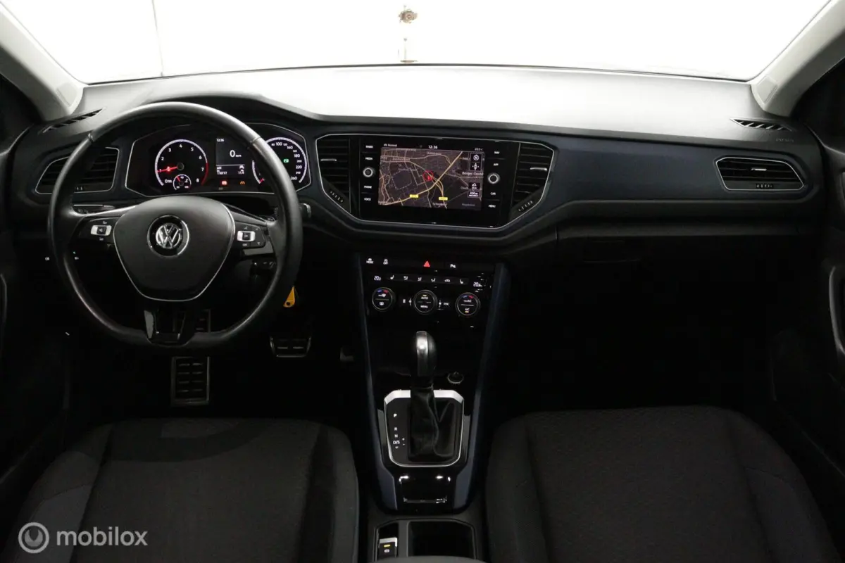 1.5 TSI 150 Pk Sport| DSG Automaat | Standkachel | Elec. achterklep | Stoel verwarming | Michelin all seasons | DEALER-STAAT