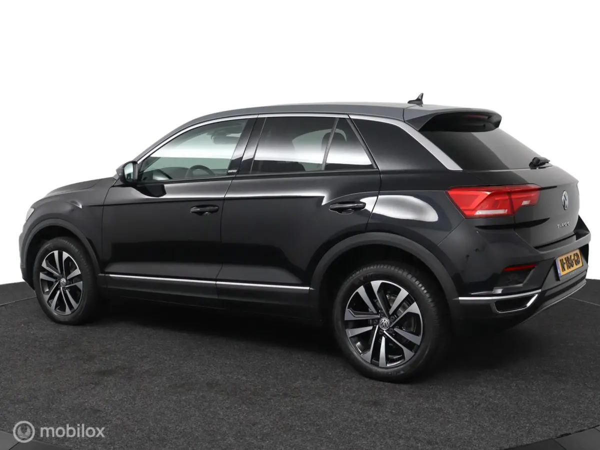 1.5 TSI 150 Pk Sport| DSG Automaat | Standkachel | Elec. achterklep | Stoel verwarming | Michelin all seasons | DEALER-STAAT