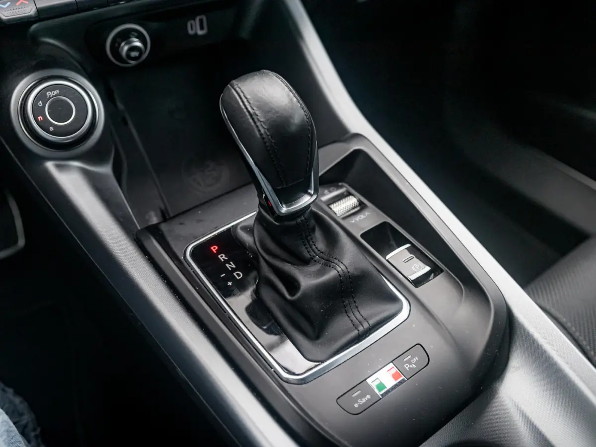 Plug-In Hybrid Q4 280pk Edizione Speciale | Technology Pack | Winter Pack | Blu Misano