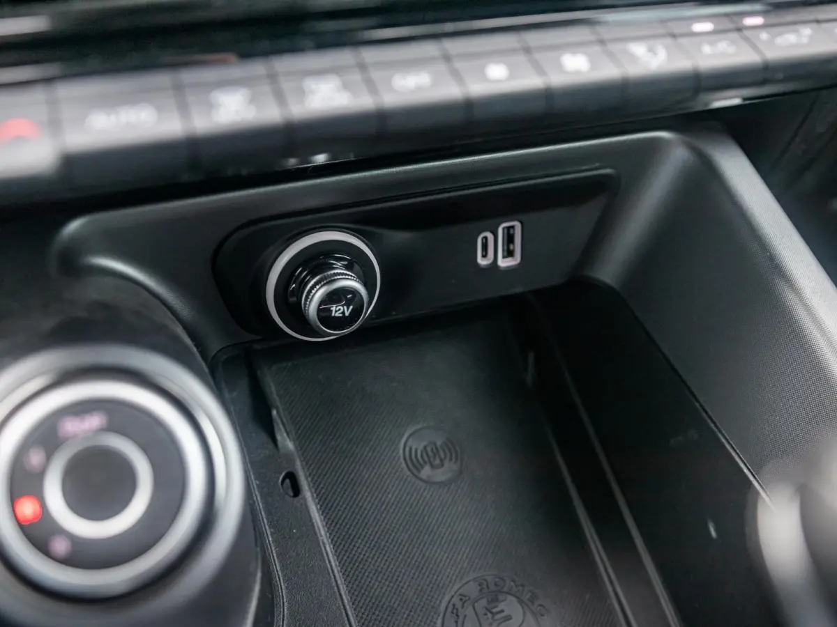 Plug-In Hybrid Q4 280pk Edizione Speciale | Technology Pack | Winter Pack | Blu Misano