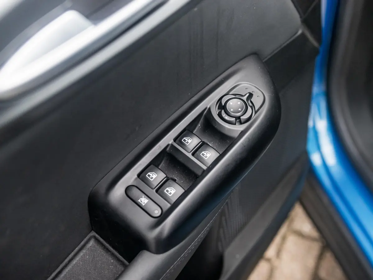 Plug-In Hybrid Q4 280pk Edizione Speciale | Technology Pack | Winter Pack | Blu Misano