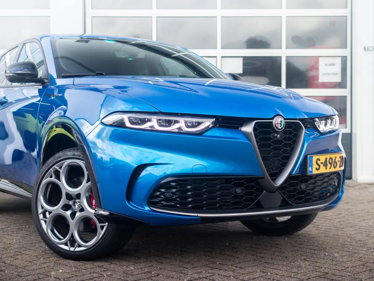 Plug-In Hybrid Q4 280pk Edizione Speciale | Technology Pack | Winter Pack | Blu Misano