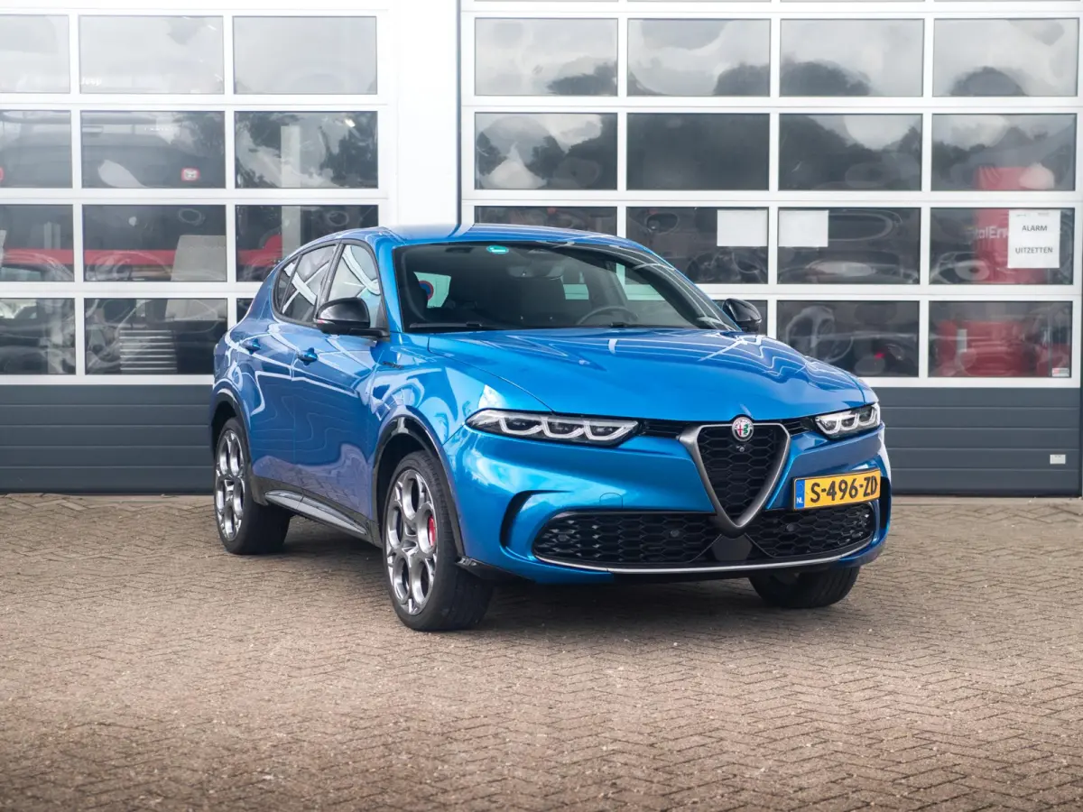 Plug-In Hybrid Q4 280pk Edizione Speciale | Technology Pack | Winter Pack | Blu Misano
