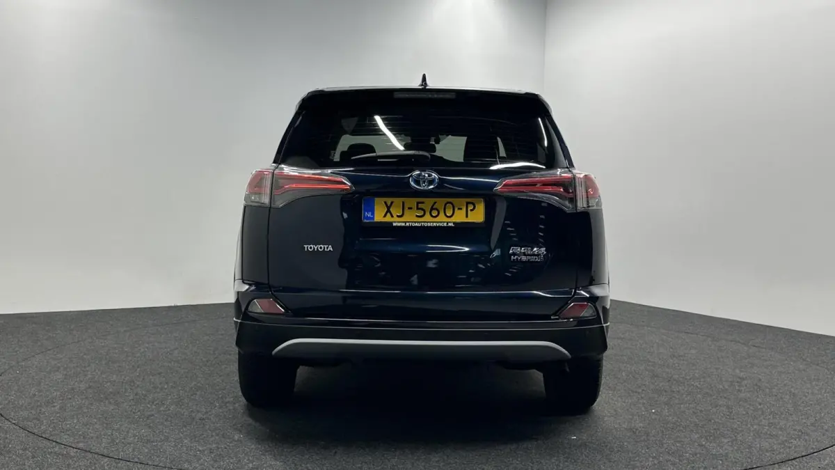 2.5 Hybrid Dynamic ECC CRUISE LM.