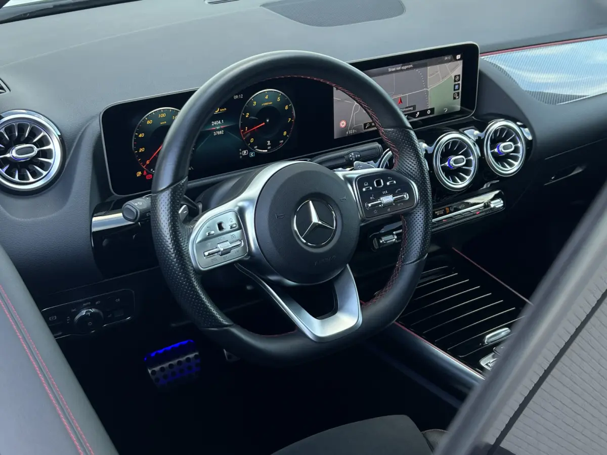 200 Business Solution AMG | Night | Camera | Sfeerverlichting | MBUX