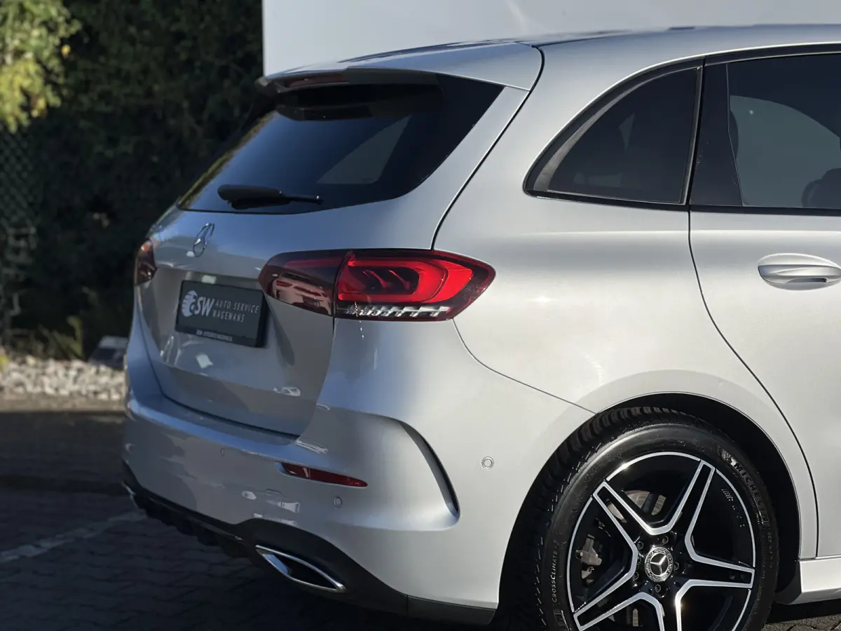 200 Business Solution AMG | Night | Camera | Sfeerverlichting | MBUX