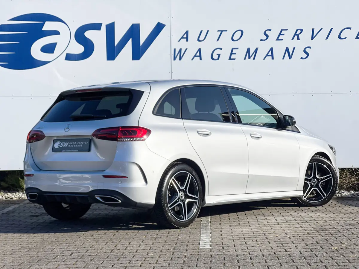 200 Business Solution AMG | Night | Camera | Sfeerverlichting | MBUX
