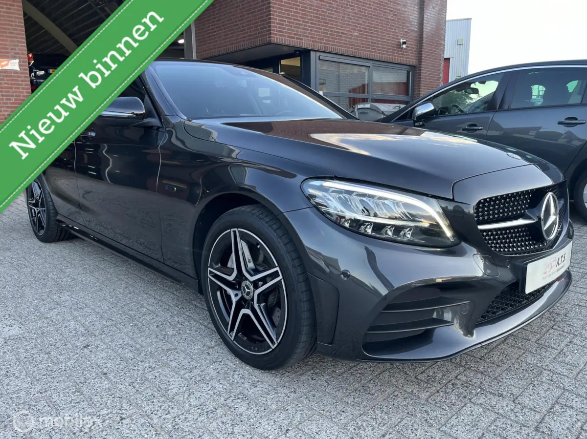 300 e AMG*LED*CRUISE*CARPLAY*PDC*BURMESTER*