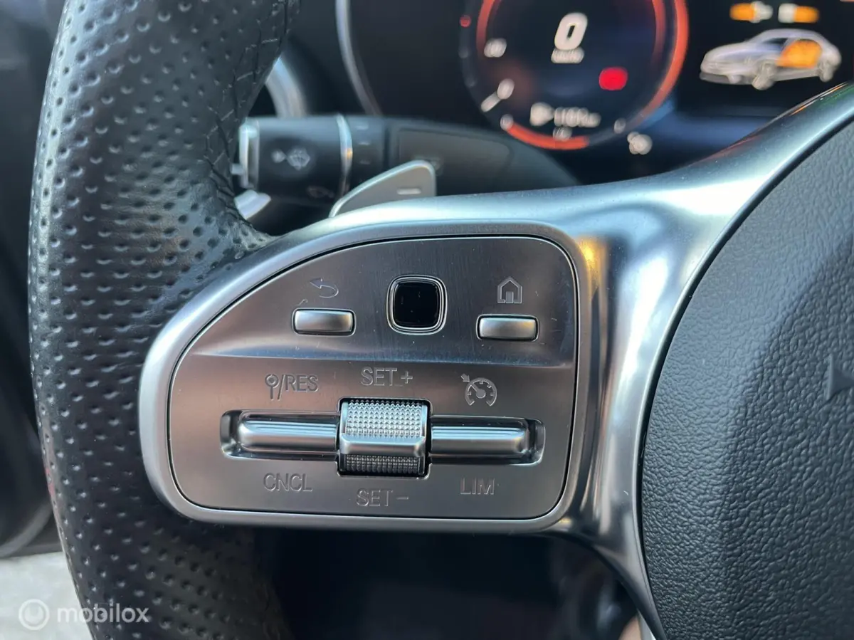 300 e AMG*LED*CRUISE*CARPLAY*PDC*BURMESTER*