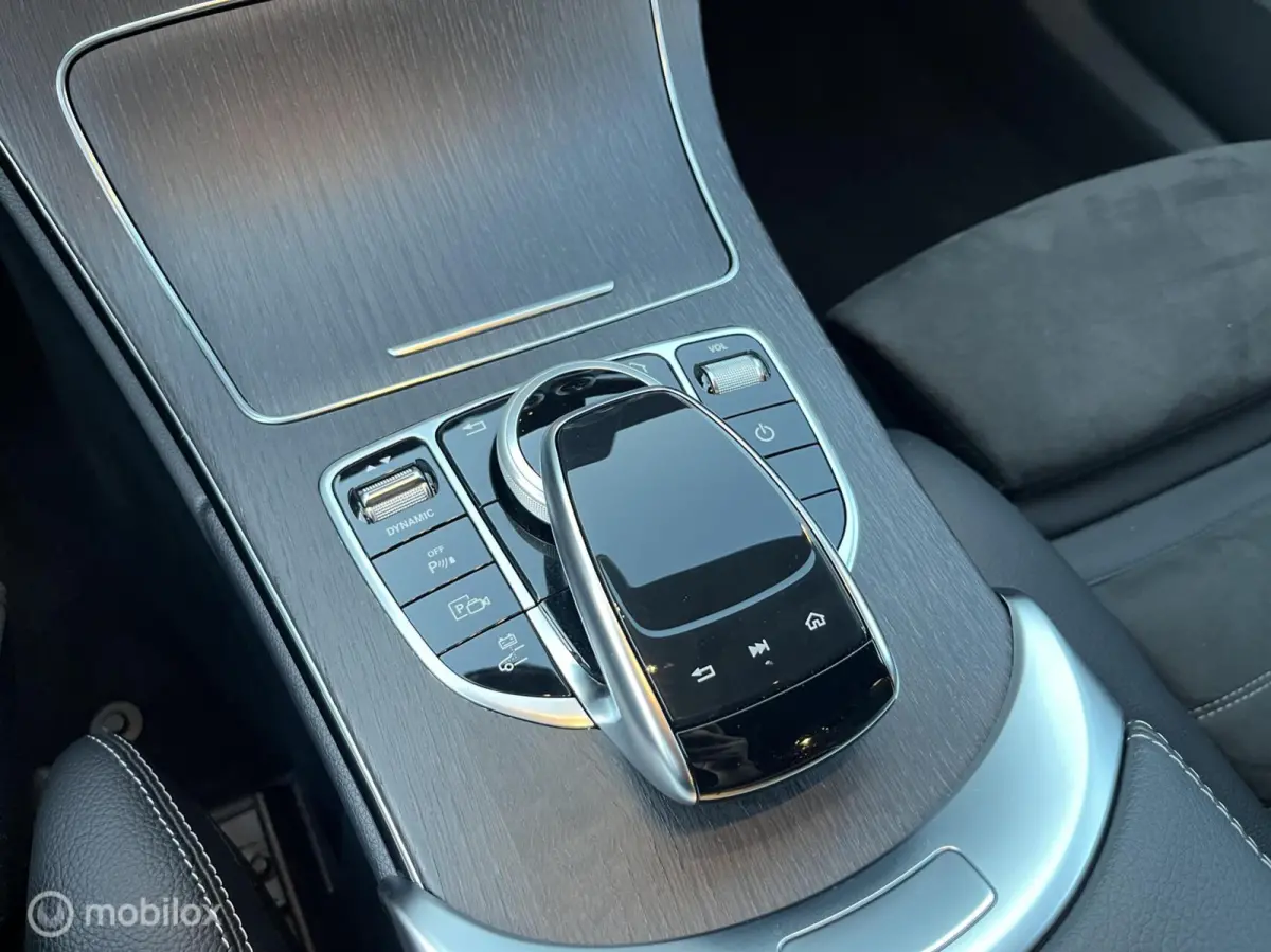 300 e AMG*LED*CRUISE*CARPLAY*PDC*BURMESTER*