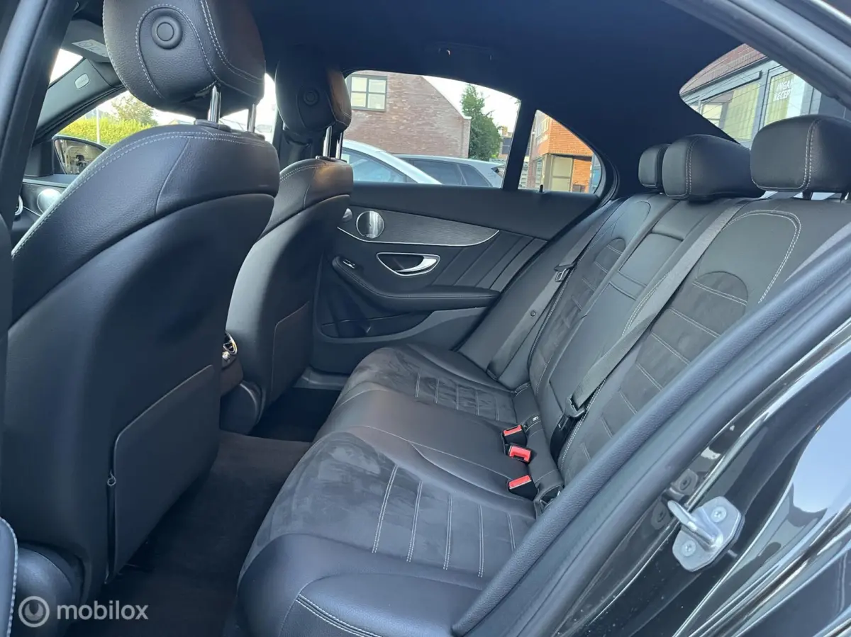 300 e AMG*LED*CRUISE*CARPLAY*PDC*BURMESTER*
