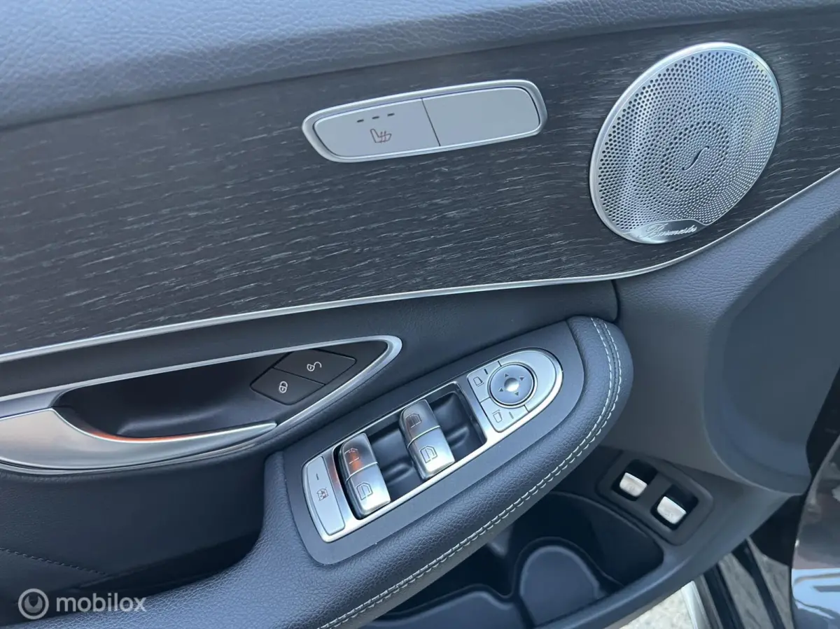 300 e AMG*LED*CRUISE*CARPLAY*PDC*BURMESTER*