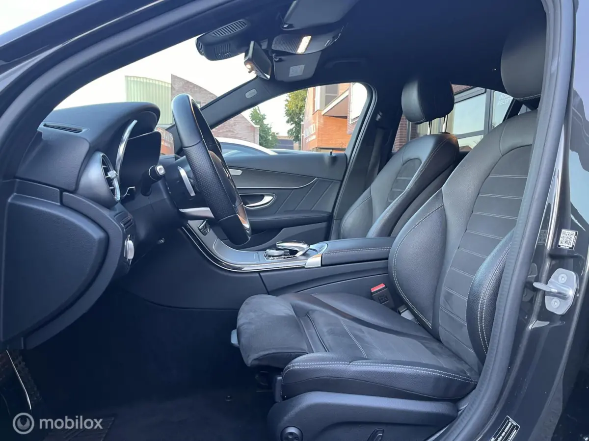 300 e AMG*LED*CRUISE*CARPLAY*PDC*BURMESTER*